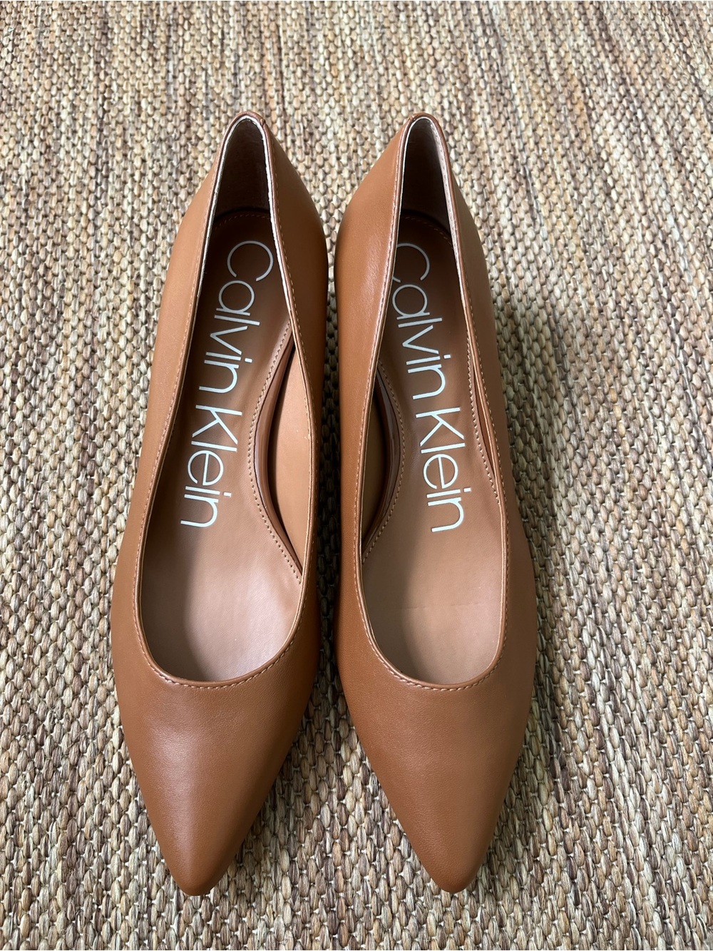 NWOT Calvin Klein Pointed Leather Pumps — Tan Brown